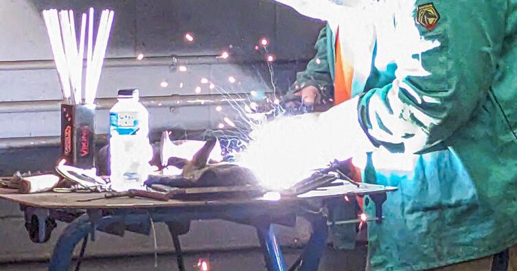 Coweta County Prison celebrates GED and welding graduates