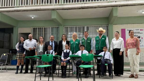 Entrega de Mobiliario Escolar en Escuela Secundaria Profesor Agustín Terrazas Menchaca