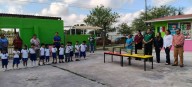Entrega de útiles escolares en Nava para niños del Jardín de Niños Miguel Ramos Arizpe