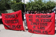 Vuelven a protestar violentamente por caso Ayotzinapa, ahora en Iguala