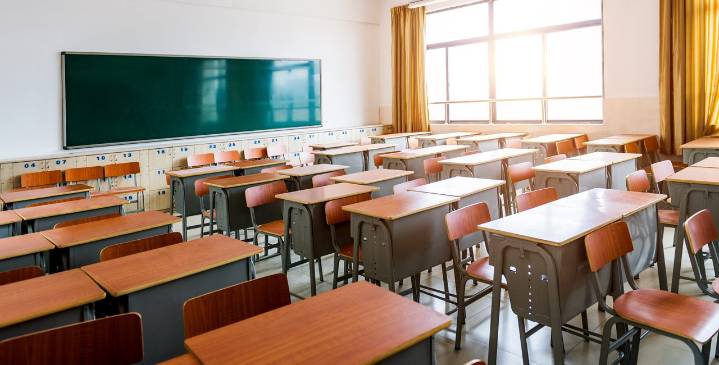El PSOE pide explicaciones a Educación por su actuación ante el calor: “Es bochornoso”