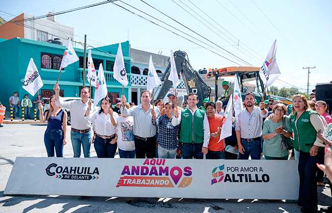 Inicia Javier Díaz repavimentación en Valle de las Flores Popular