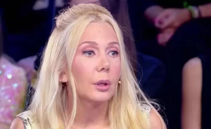 El mal presente de Mariana Nannis: del glamour a trabajar en una parrilla en Marbella