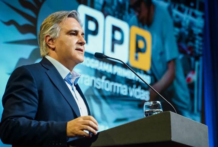 Llaryora relanzó el PPP, al que calificó como "el mejor programa de entrenamiento laboral de Argentina"