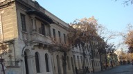 Municipalidad de Santiago acoge reclamo de vecinos por fiestas, consumo de alcohol y drogas cerca de universidades