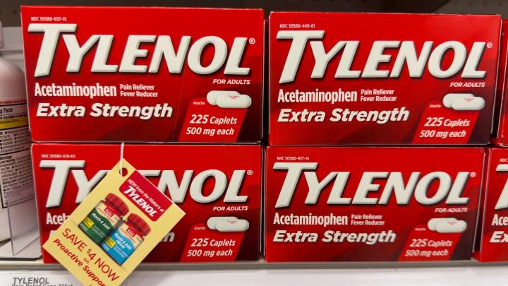Vance, Oz take more measured approach to Trump's message to pregnant women on Tylenol, advise consulting a doctor