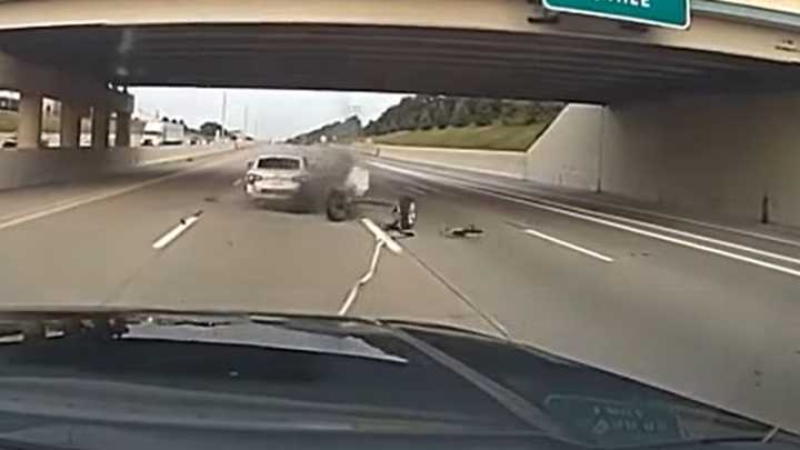 Watch: Grappler takes off stolen car’s rear axle after suspect tries to flee