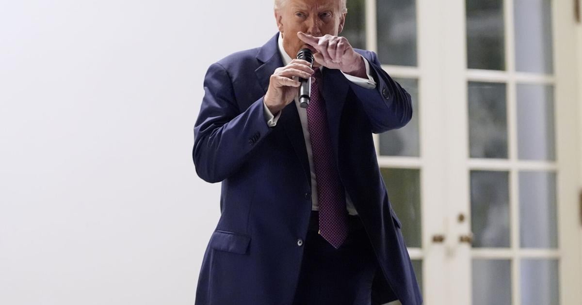 Trump amenaza a Chicago con imponer fuerza apocalíptica; Pritzker lo llama "aspirante a dictador'