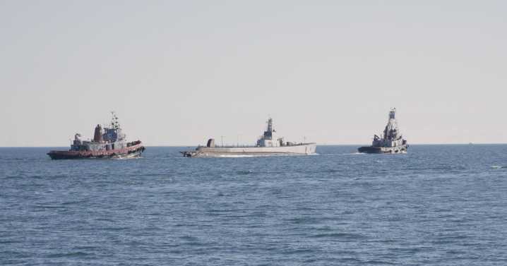USS Cobia departs Manitowoc for first time in nearly 30 years