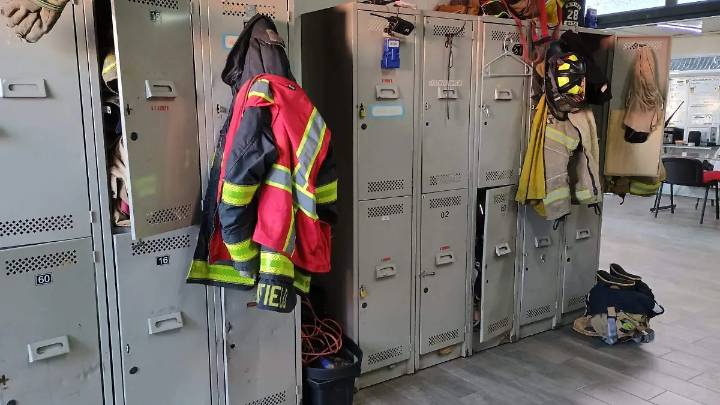 Bomberos van por mejor equipamiento