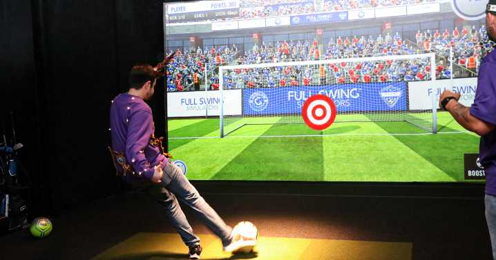 On the green and in front of the screen: Louisiana indoor golf venues breathe new life into sport