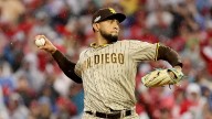 Padres closer Robert Suarez notches 40th save, first in NL