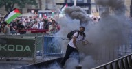 Pro-Palestinian demonstrators force early end to Spain’s top cycling race