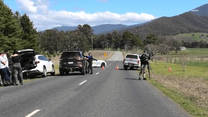 Major police operation underway at scene of Dezi Freeman alleged cop shooting as dozens of heavily armed police arrive in Porepunkah