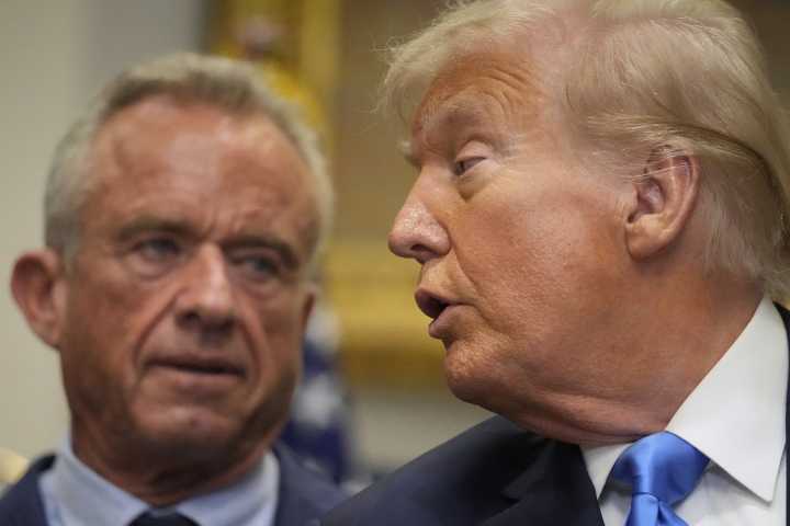 Experts refute Trump claims about Tylenol, while federal agencies prepare warnings