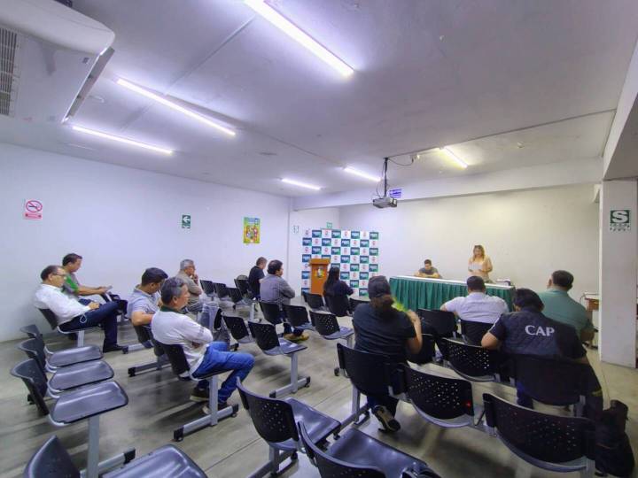 Tensión en reunión sobre plan específico para la habilitación urbana cerca de la Laguna Ricuricocha