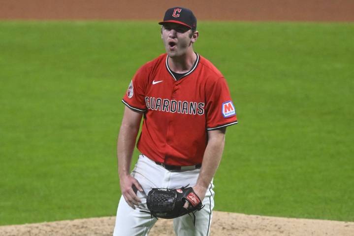 Deadspin | Guardians welcome Tigers for wild-card series after late-season surge