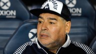 Embargan a hermanas y abogado de Diego Maradona por presunto fraude en manejo de su marca