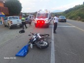 Resultan heridos 2 motociclistas por choque en Ejutla