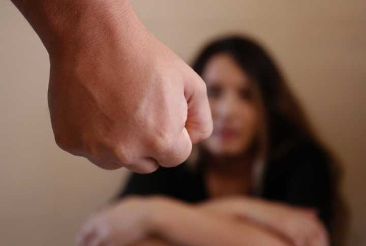Denuncia ser victima de violencia familiar