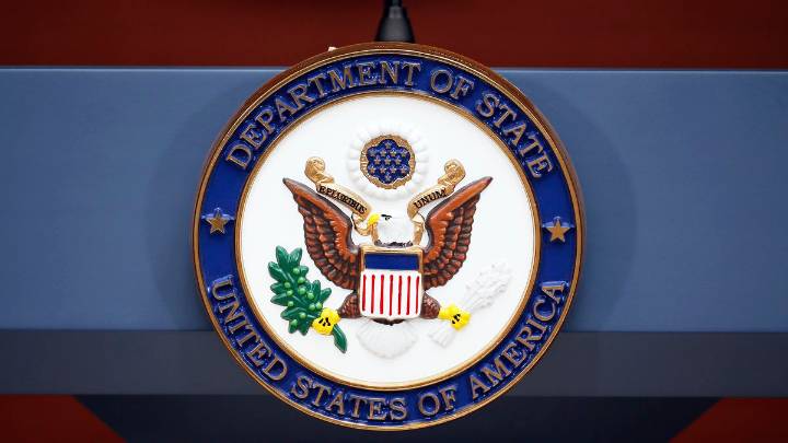 Trump firma proclama que impone cuota anual de $100.000 para solicitudes de visa H