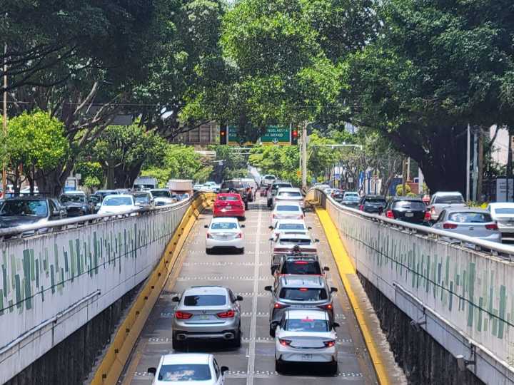 Expertos critican proyecto de segundo piso y proponen alternativas de movilidad