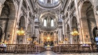 Una vieja iglesia obra el milagro: su fachada se derrumba y deja a todo el mundo ilesos
