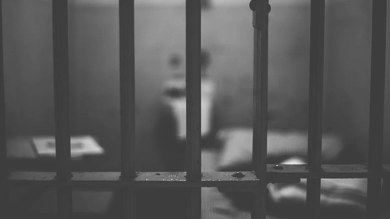 Preso en Cali denunció tortura dentro de estación de Policía: lo golpearon y terminó hospitalizado