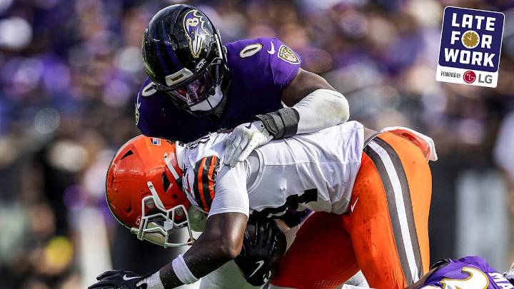 Late for Work: Roquan Smith Draws Comparison to Ray Lewis for Dominant Performance