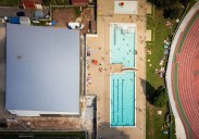 Los Corrales trabaja en la regularización de la radio y la licitación de la piscina cubierta