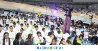La primera entrega de netbooks a alumnos de San Juan en 10 fotos