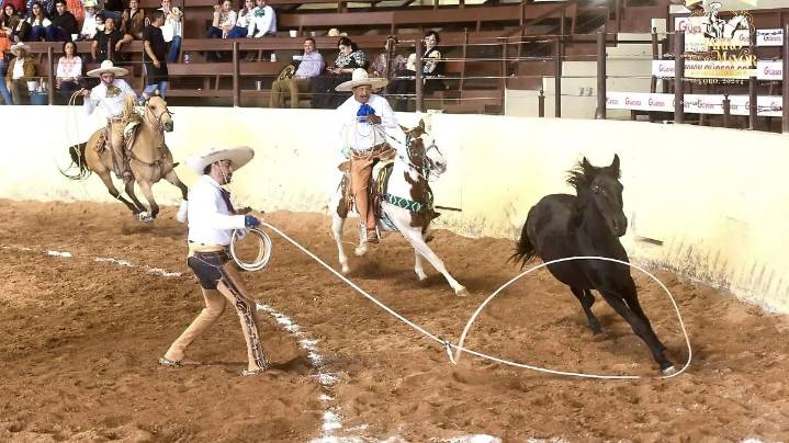 Charros mexiquenses celebrarán con charreada su 102 aniversario