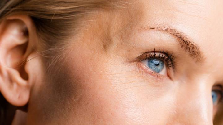 Vogue Verified: The Clinique Moisture Surge Is the Tall Drink of Water My 40+ Skin Needs