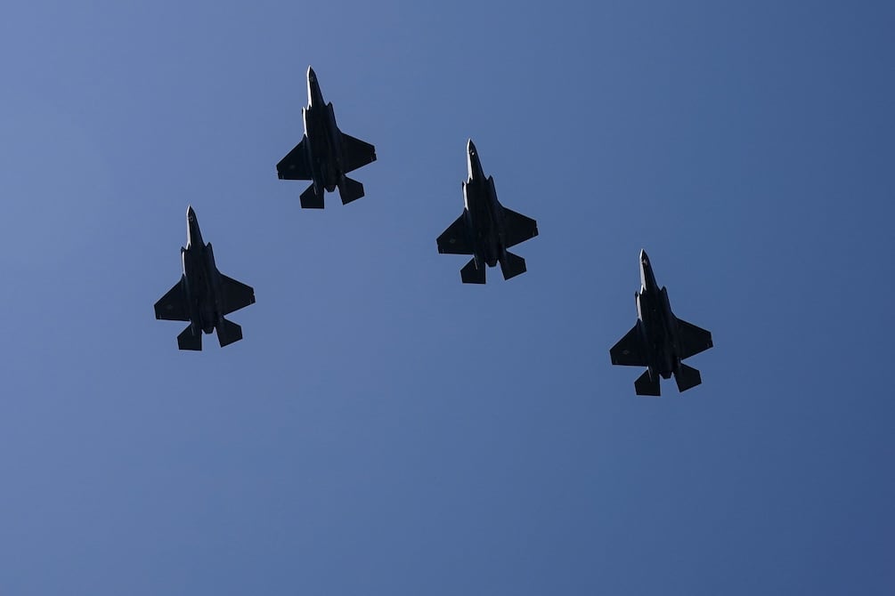 Oficial de la Fuerza Aérea de Estados Unidos dice que cada avión F-35 es como un “sensor gigante” que rastrea información del objetivo en tiempo real