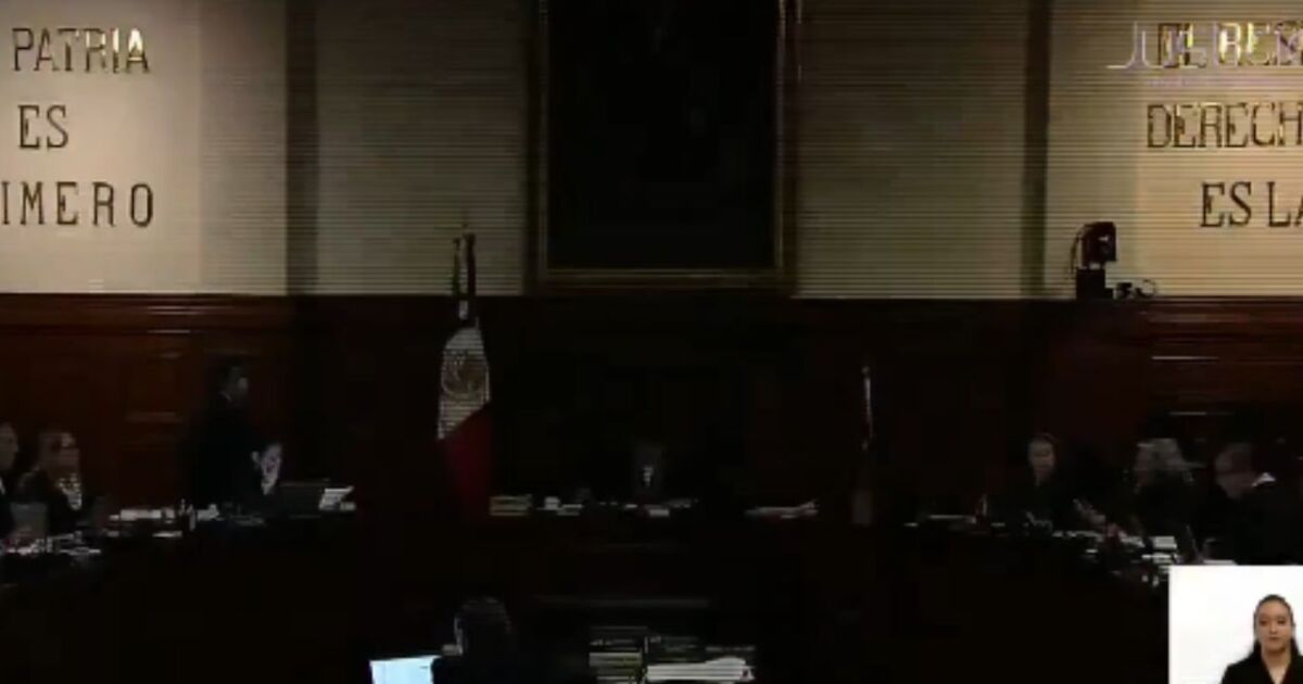VIDEO: ¡Sin luz! Apagón sorprende a ministros de la SCJN en pleno debate
