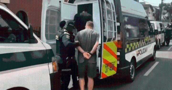 Increíble: dejaron en libertad a los dos hombres capturados en Laureles por explotación sexual de dos menores de edad
