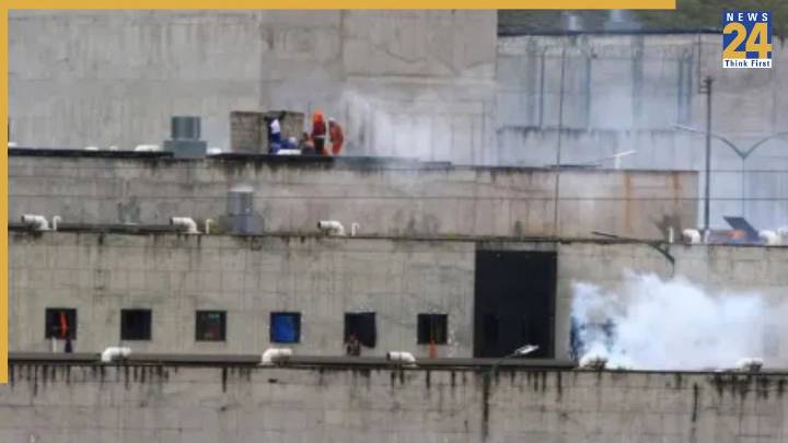 Ecuador Prison Riot: 14 Dead in Gunfire and Explosions as Many Convicts Escape