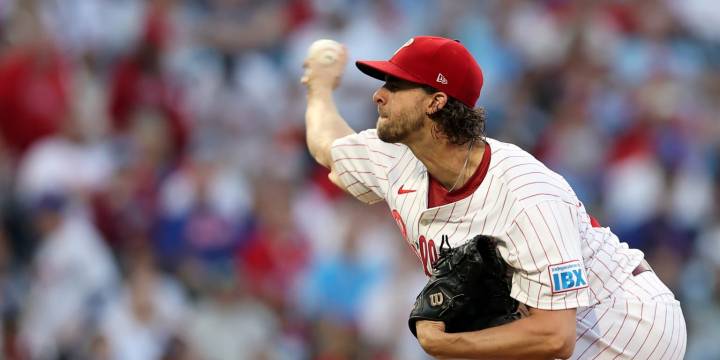 Aaron Nola, Jhoan Duran bookend Phillies' shutout of Mets