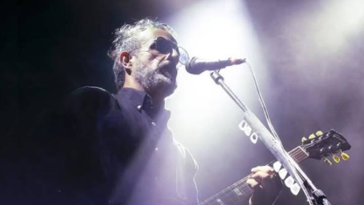 La noche en que Tito de Molotov desafió a la comunidad LGBT con una canción que no quiso cambiar