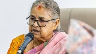Una mujer quedó al mando de Nepal tras las protestas que dejaron el parlamento en llamas y tumbaron a su antecesor