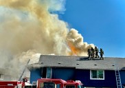 Seven people displaced, one firefighter injured in apartment fire in Minnehaha area of Vancouver