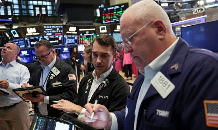 Subió el dólar, las acciones se derrumbaron hasta 24% en Nueva York y el riesgo país superó los 1.000 puntos tras el resultado electoral