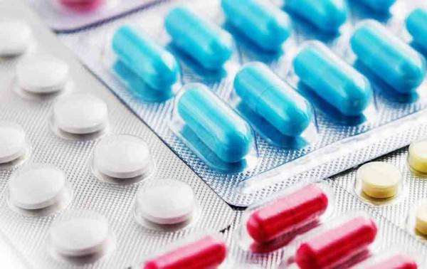 Admite Sheinbaum deuda con farmacéuticas