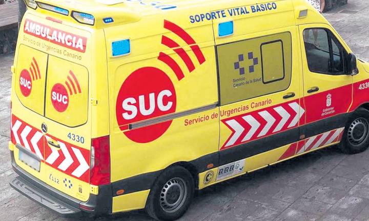 Un vuelco y cinco heridos tras una colisión en el sur de Tenerife