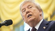 Trump reacts after Fox News reporter asks about reports he was dead