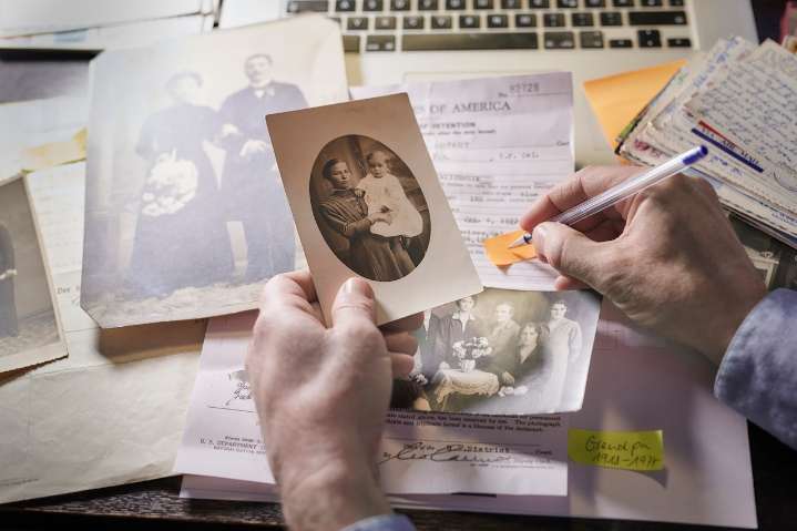 Dear Abby: Amateur genealogist is concerned grandkids have no interest in their family history