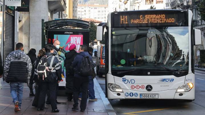 Fracasa la negociación y los conductores del autobús urbano de Oviedo irán a la huelga: tres de los paros serán en San Mateo