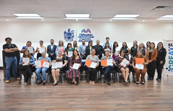 Concluyen emprendedores programas de desarrollo
