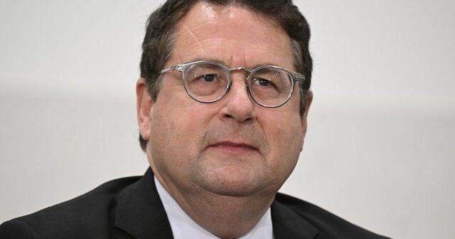 Quebec government lifts planned 2035 ban on gas