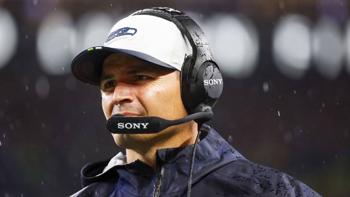 Seahawks elevates former starter for 49ers showdown